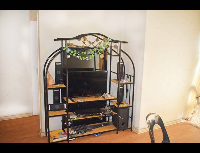 BEDROOM APARTMENT FOR SALE IN GRESSWOLD